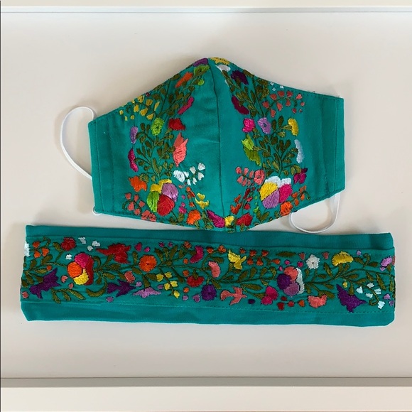 Combo Face Mask and Headband with Buttons for Mask
